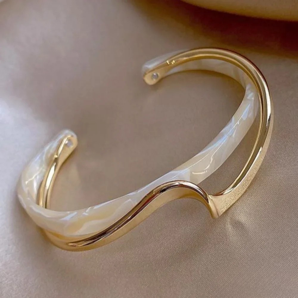 Elegant Golden Bracelet with White Opal